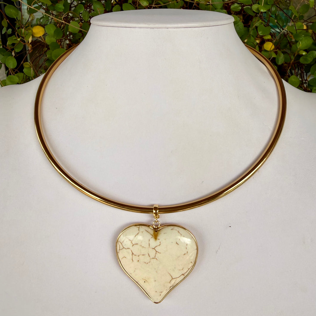 GOLD COLLAR + STATEMENT HEART - ASSORTED COLORS