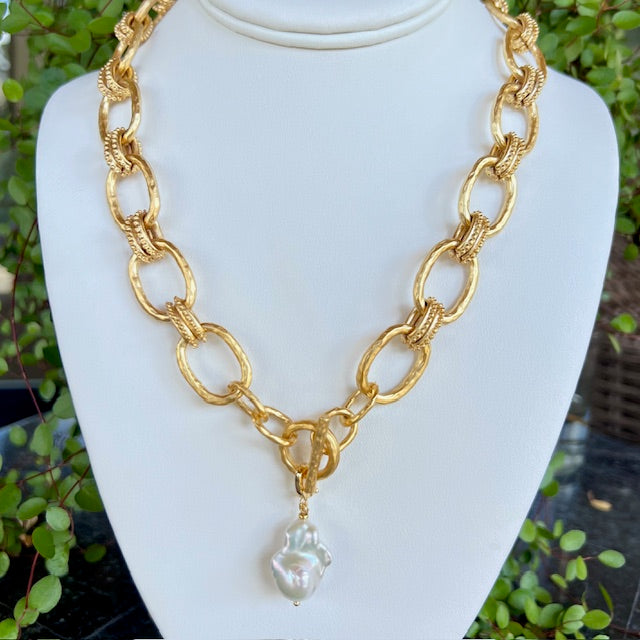 GOLD CHAIN + BAROQUE PEARL